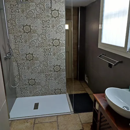 Black Rose Semesterbostad Bari